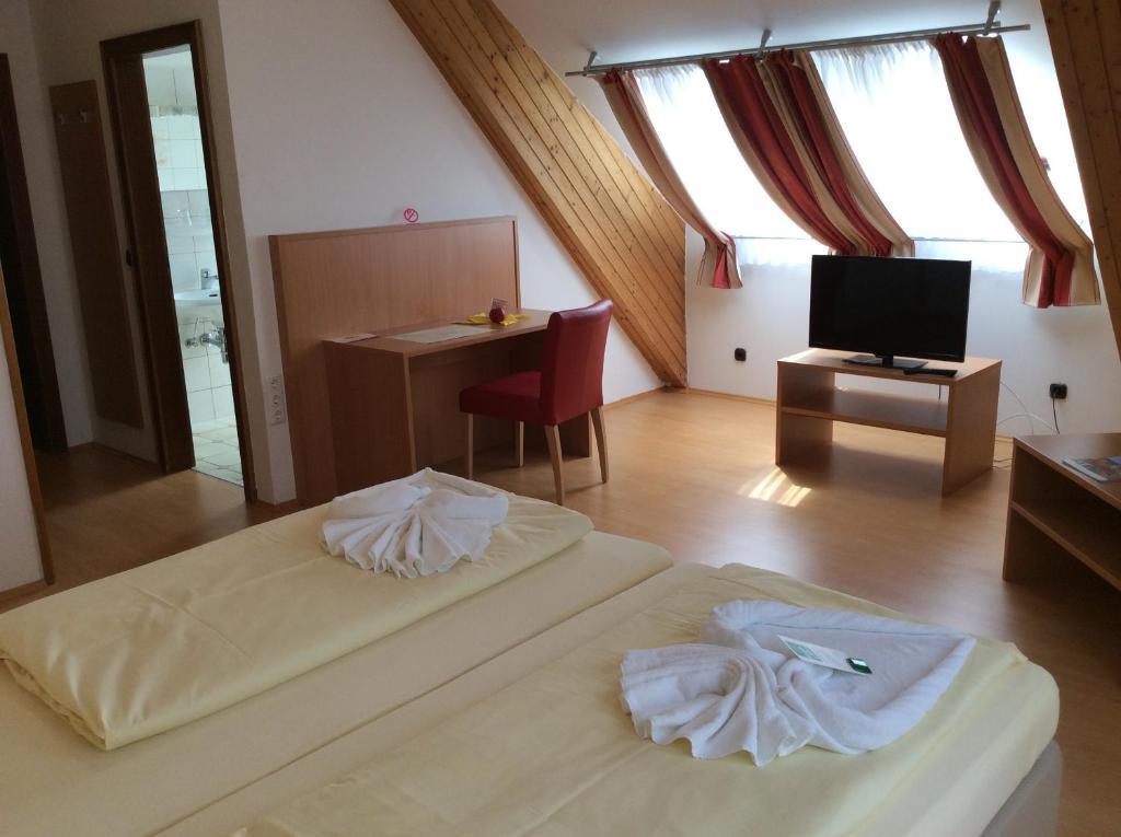 Stadthotel Schwerterbraeu Judenburg Habitación foto