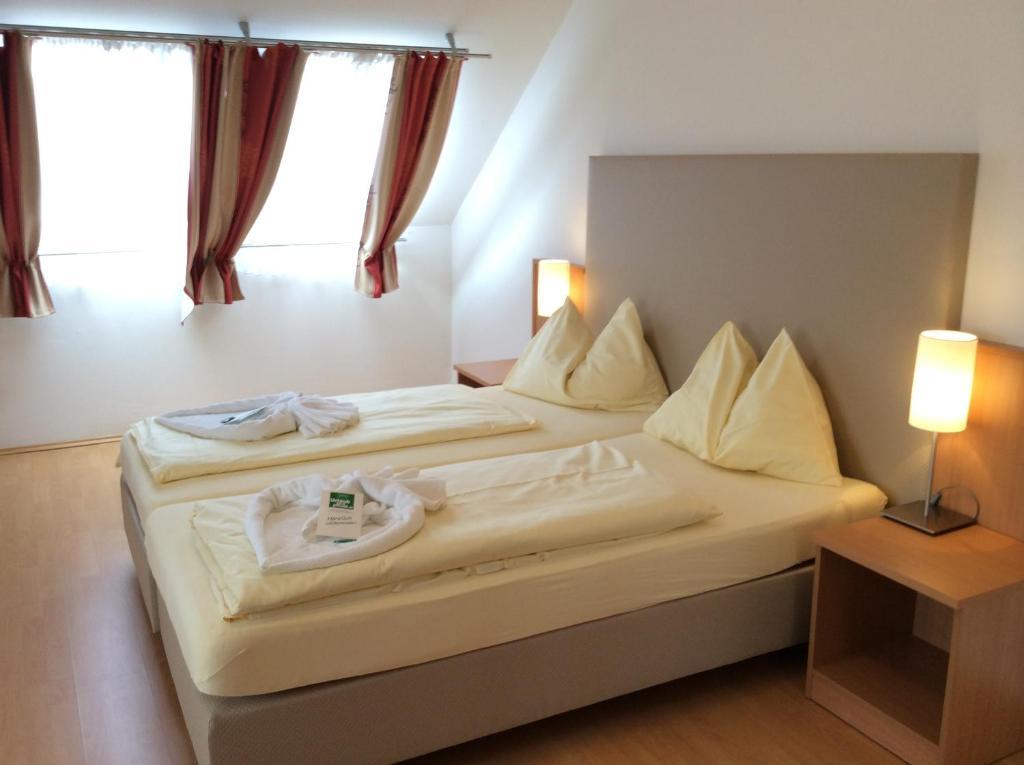 Stadthotel Schwerterbraeu Judenburg Habitación foto